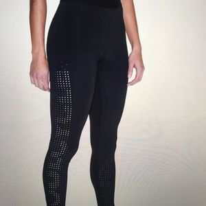 Lululemon black ride & reflect tight 28” sz 6